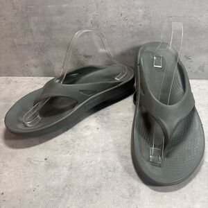 Oofos Ooriginal Thong Green Sandals Shoes Mens 9 Recovery Flip Flops Comfort